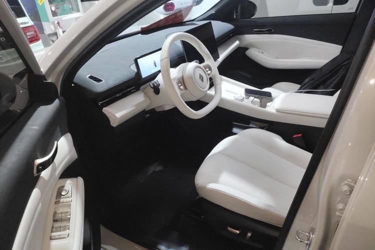 Used Baojun Yunhai 2024 600km Pure Electric Version
