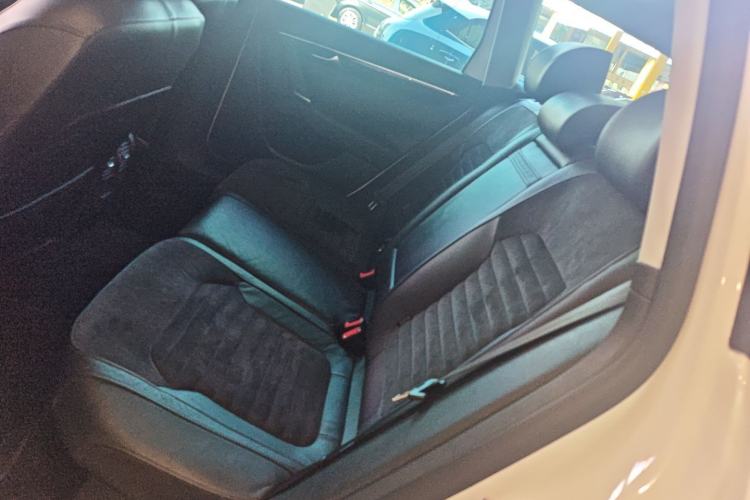 Used Volkswagen Magotan 2012 Travel Edition 2.0 TSI Comfort Version