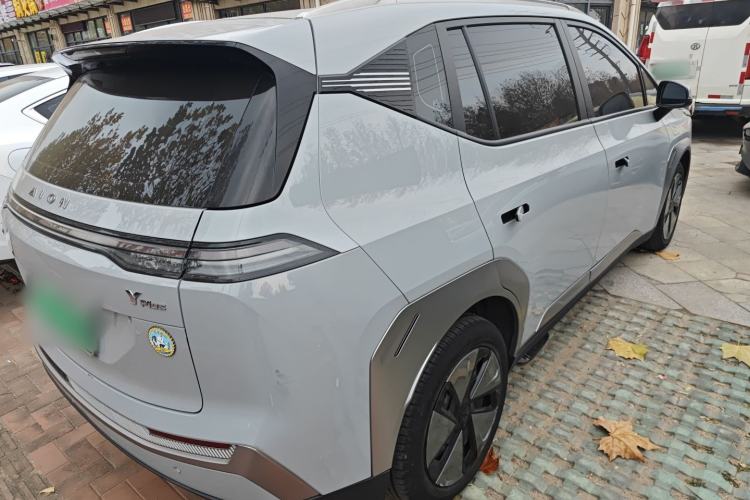 Used AION Y 2023 Younger
