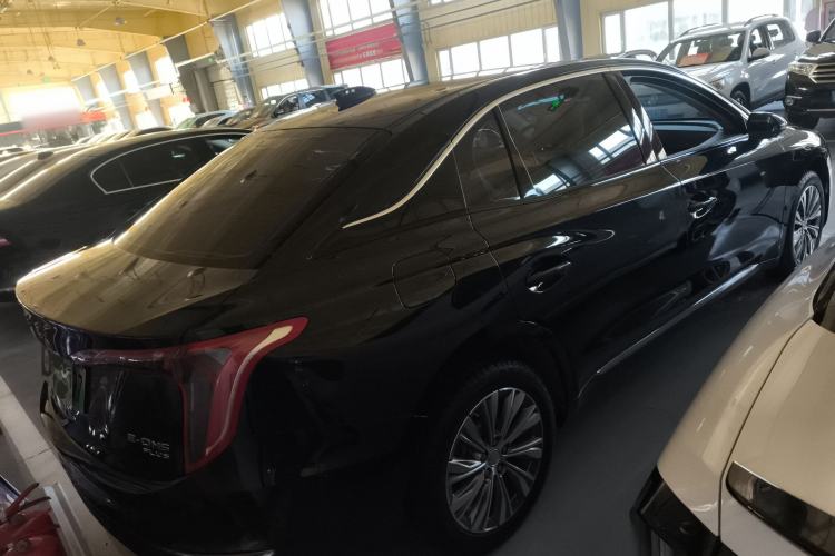 Used Hongqi E-QM5 2024 610 km PLUS
