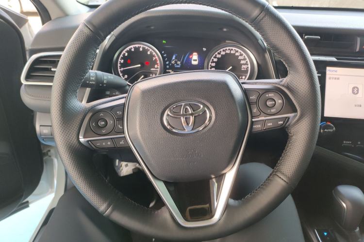 Used Toyota Camry 2018 2.5G Luxury Edition
