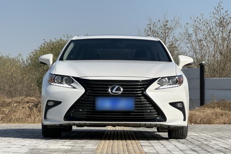 Used Lexus ES 2017 200 30th Anniversary Edition
