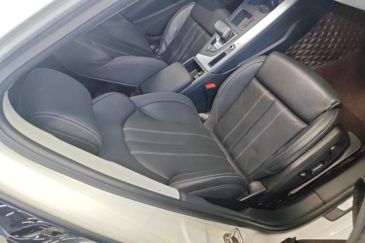 Used Audi A4L 2022 40 TFSI Luxury Dynamic Model
