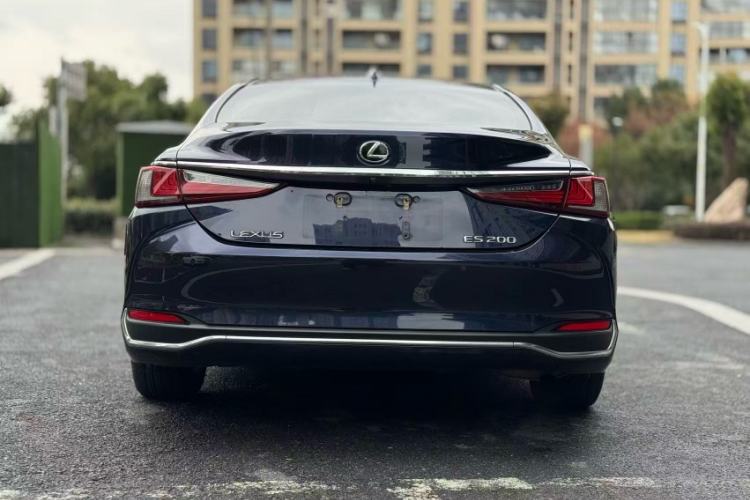 Used Lexus ES 2020 200 Excellence Edition
