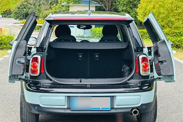 Used  Clubman 2011 1.6L COOPER Fun
