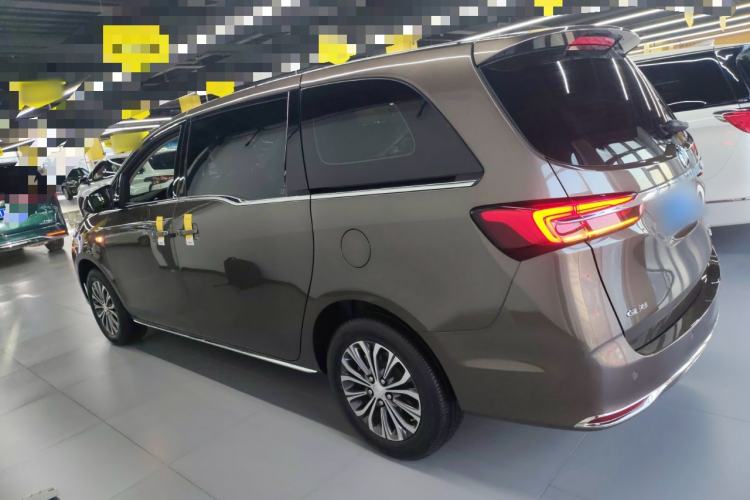 Used Buick GL8 2023 Land Executive Class Comfort Model
