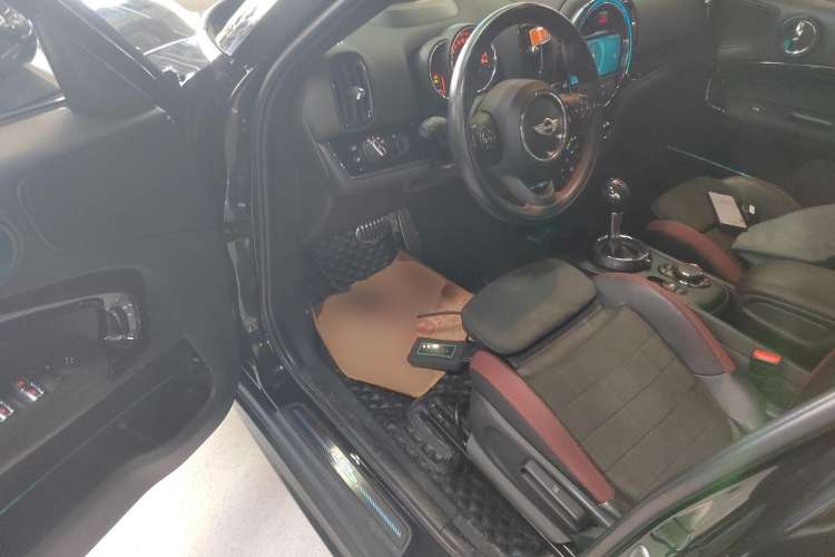 Used  Countryman 2017 2.0T COOPER S ALL4 for car enthusiasts
