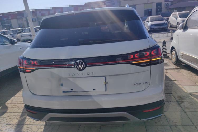 Used Volkswagen Tayron 2023 300TSI Two-Wheel-Drive Luxury Plus Advanced Edition