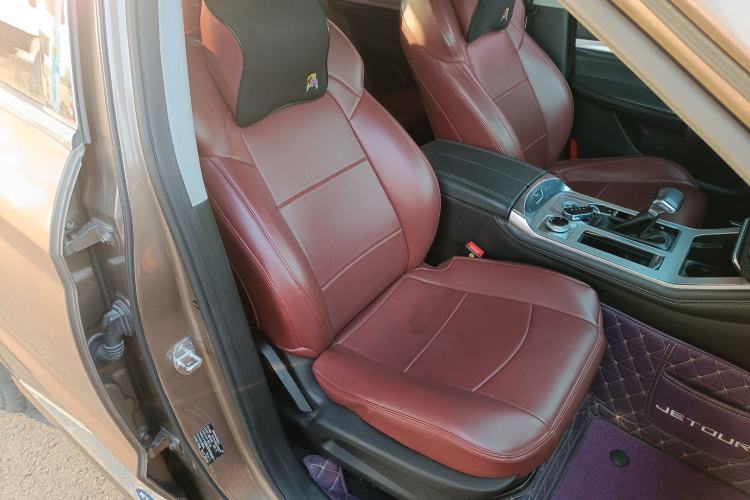 Used JETOUR X70 2020 1.5T DCT Comfort Edition 7-Seater
