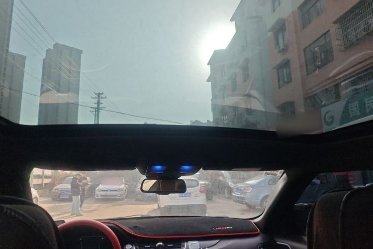 Used Land X7 2015 2.0T Panoramic Prestige Edition
