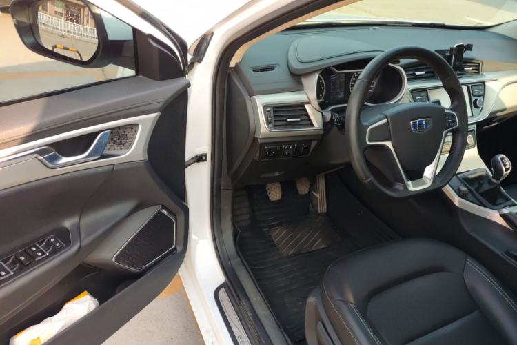 Used Geely Auto Emgrand GL 2017 1.8L Manual Elite Model
