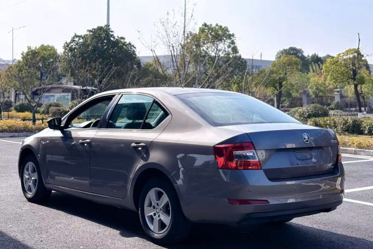 Used Skoda Octavia 2015 1.6L Automatic Eado Edition