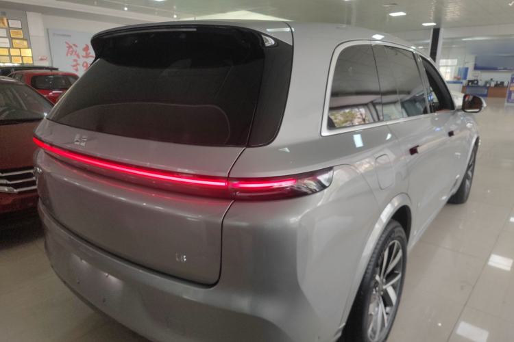 Used Li Auto L8 2023 Air model
