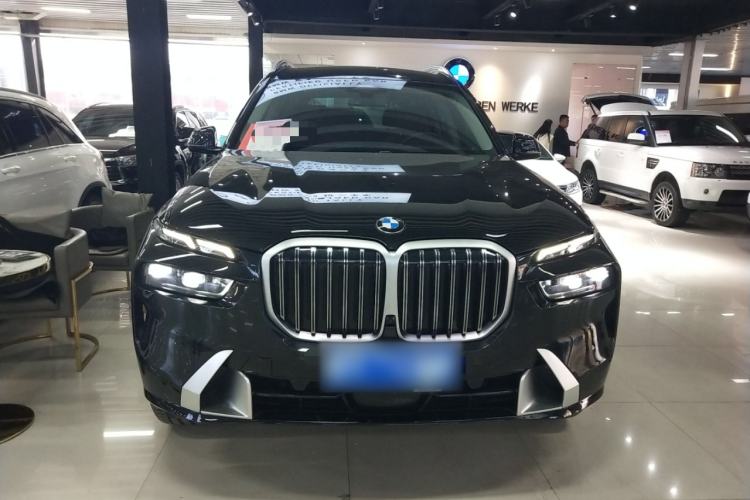 Used BMW X7 2024 xDrive40i Luxury Package – Leading Model
