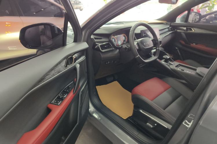 Used Lynk & Co 06 2020 1.5T JinPro model
