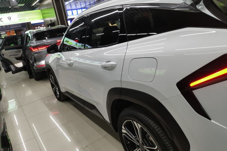 Used  L7 2024 1.5T 115 km MAX Dragon Edition
