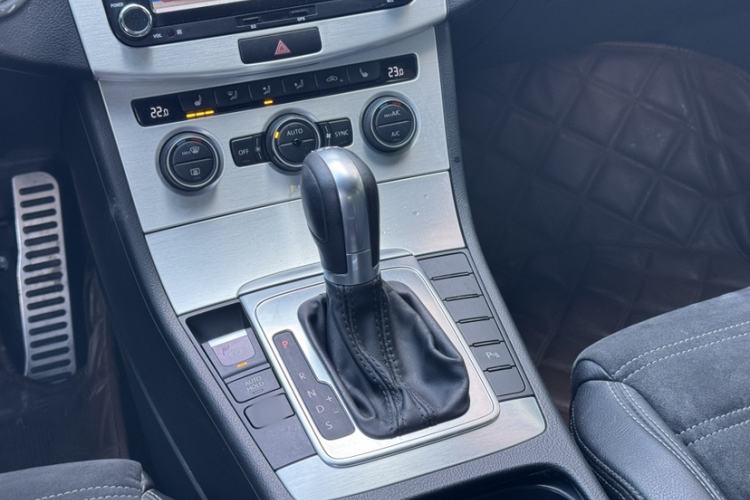 Used Volkswagen FAW-Volkswagen CC 2016 1.8TSI Prestige Model
