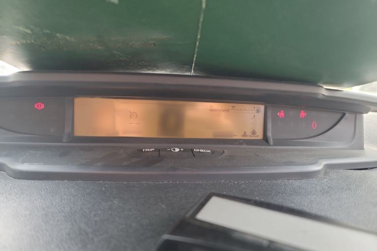 Used Citroen C-Quatre 2014 VTS Version 1.6L Automatic Prestige Model
