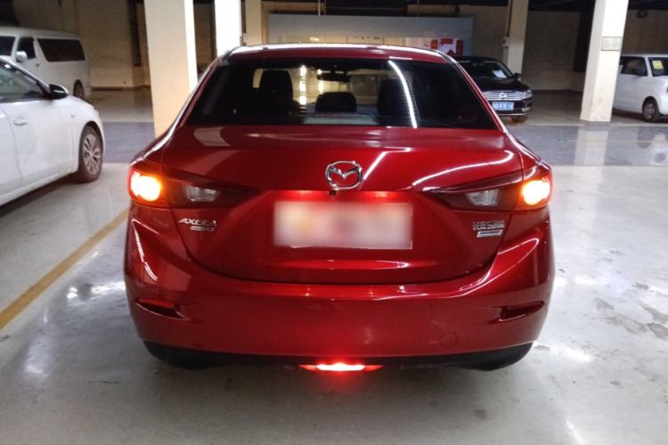 Used Mazda Mazda 3 Axela 2016 Sedan 1.5L Automatic Luxury Model