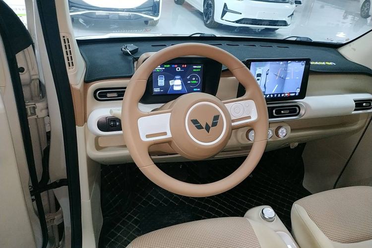 Used Wuling Hongguang MINIEV 2024 3rd Generation 215km Youth Edition
