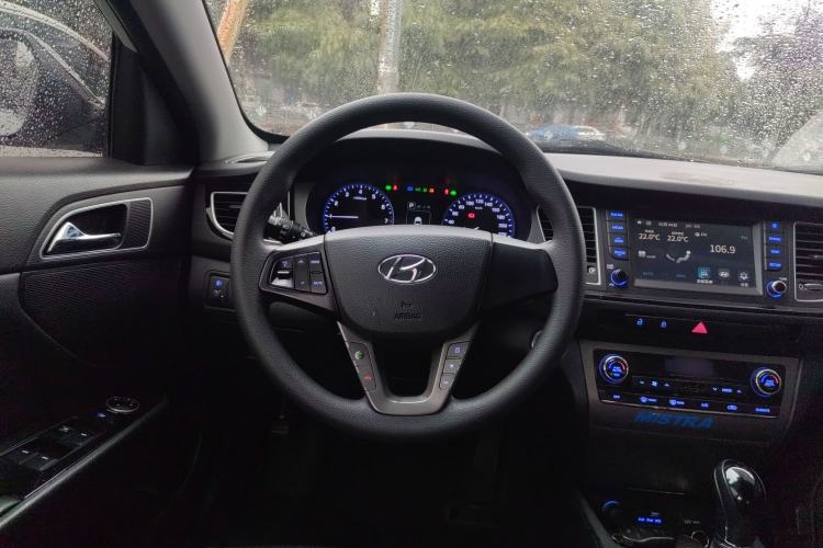 Used Hyundai Mistra 2016 1.8L Automatic Smart GLS