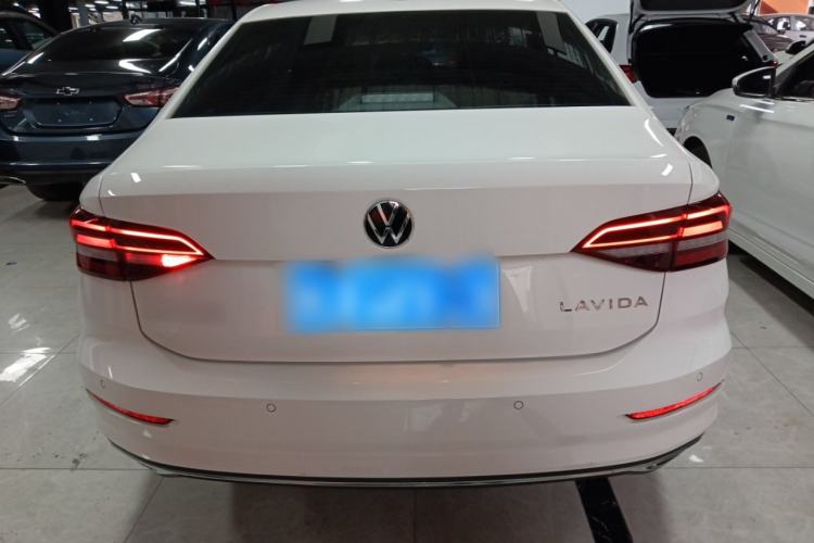 Used Volkswagen Lavida 2021 1.5L Automatic Comfort Edition
