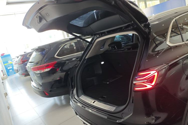 Used Hongqi HS5 2023 2.0T Qixiang Pro Edition