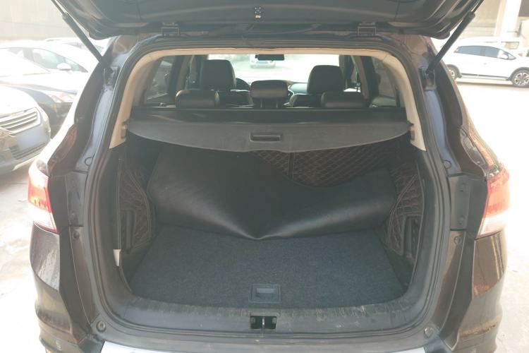 Used Dongfeng Aeolus AX7 2016 2.0L Automatic Zhiyi Trim