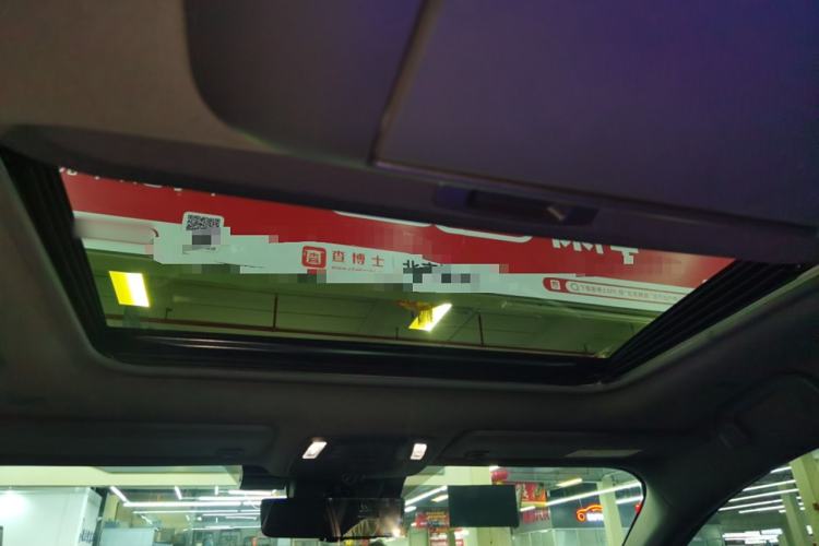 Used Toyota Granvia 2023 2.5L Hybrid Flagship VIP Edition
