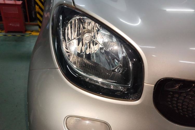 Used  fortwo 2018 1.0L 52kW Hardtop Passion Edition China V Standard
