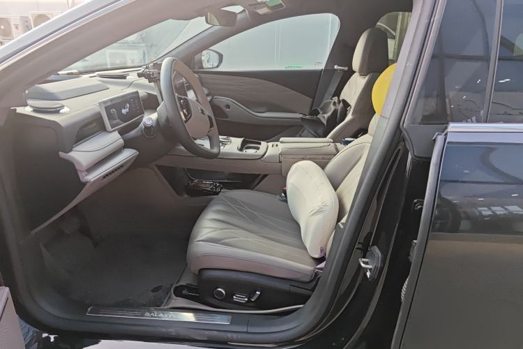 Used  Galaxy 8 2025 130km EM-i Flagship Edition