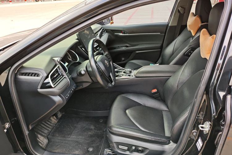 Used Toyota Camry 2021 2.0G Luxury Edition
