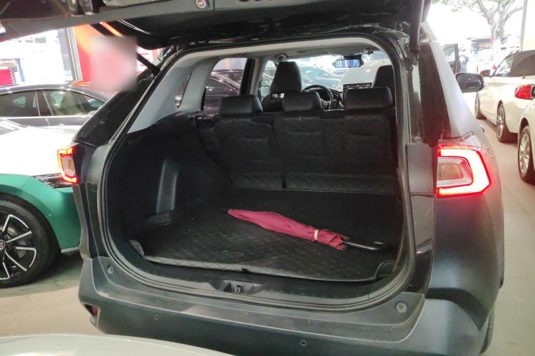 Used Toyota Wildlander 2021 2.0L CVT 4x4 Luxury Edition
