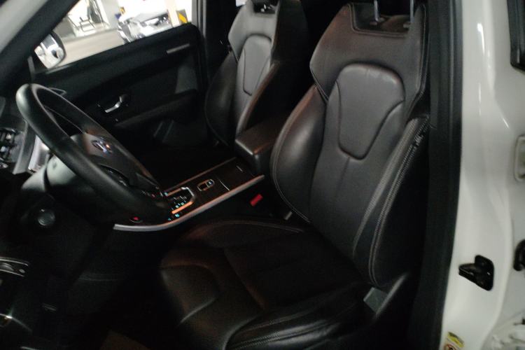 Used Land X7 2016 2.0T Panoramic Prestige Edition