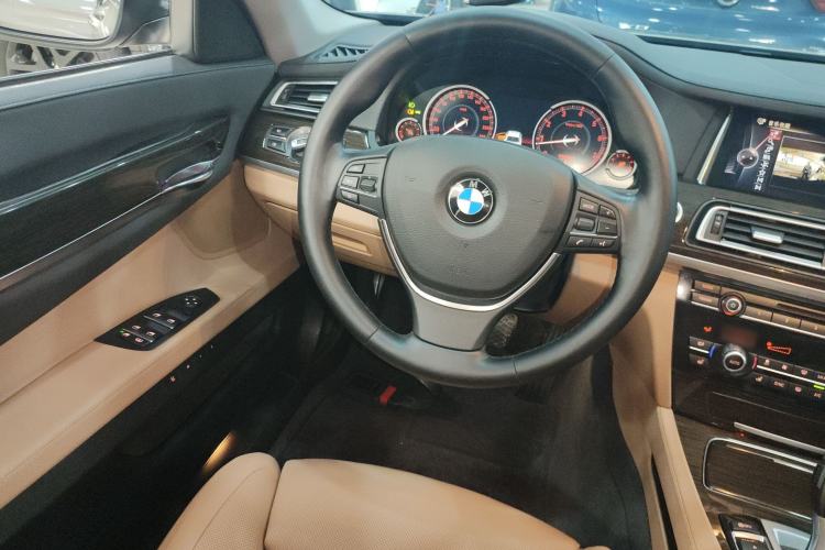 Used BMW 7 Series 2013 730Li Luxury Model