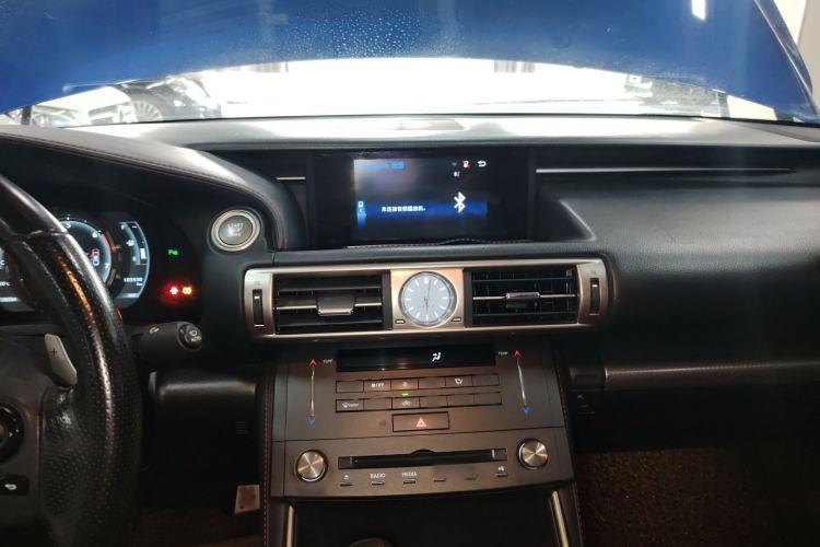 Used Lexus IS 2015 200t F SPORT
