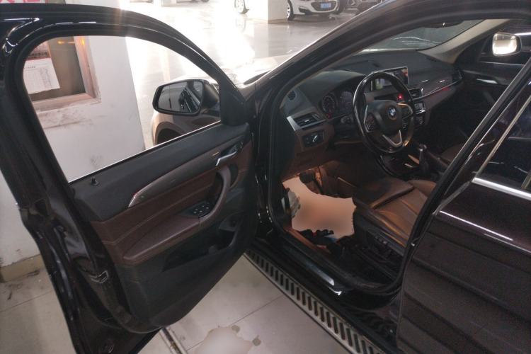 Used BMW X1 2018 sDrive18Li Luxury Model
