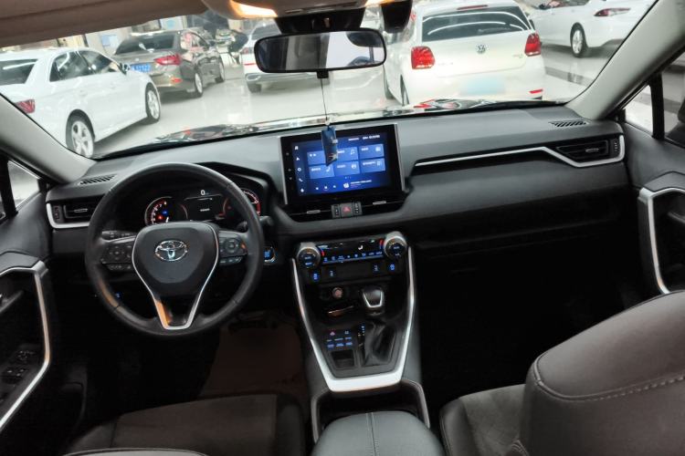 Used Toyota RAV4 2022 2.0L CVT 4x4 Style Plus Edition