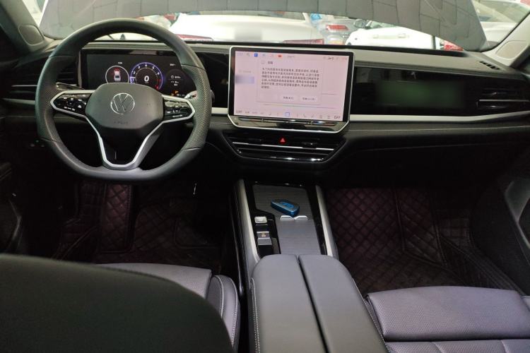 Used Volkswagen Passat 2025 Pro 380TSI Dragon Glory Edition
