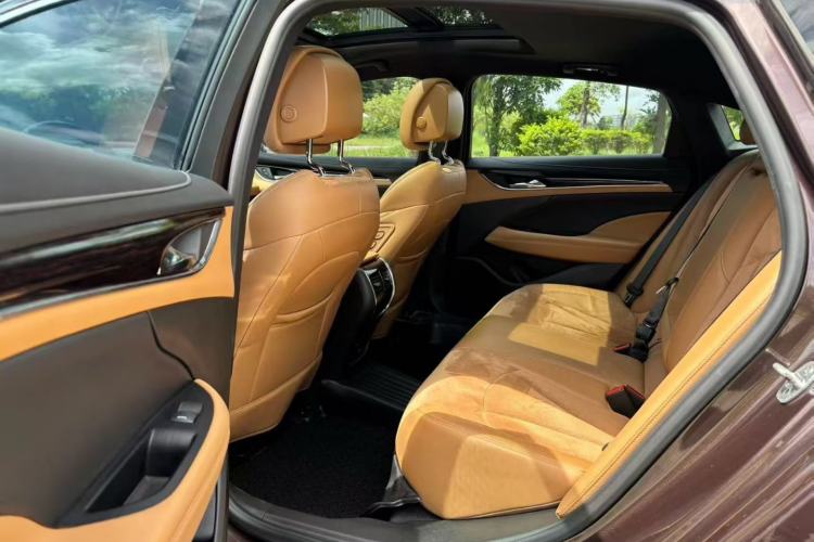 Used Buick LaCrosse 2018 20T Luxury Model
