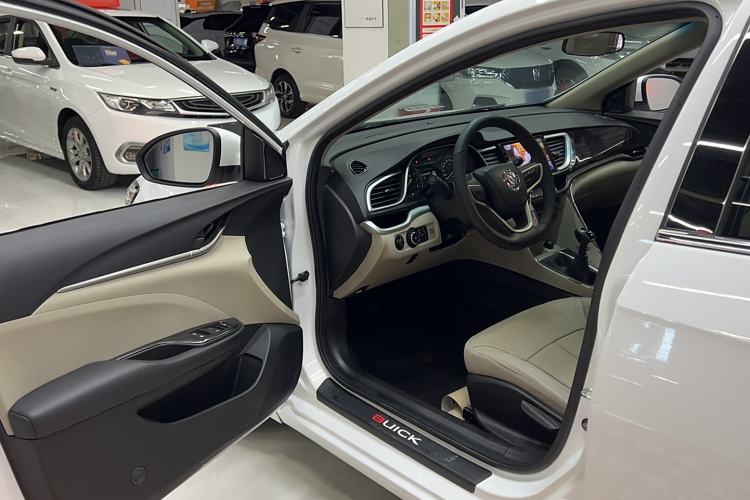 Used Buick GT 2019 15T Manual Elite Version China VI Standard
