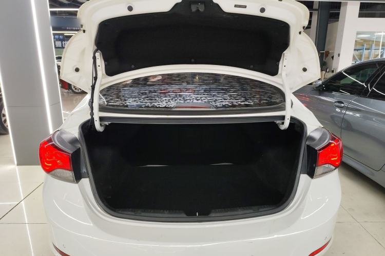 Used Hyundai Elantra 2016 1.6L Automatic Prestige Edition
