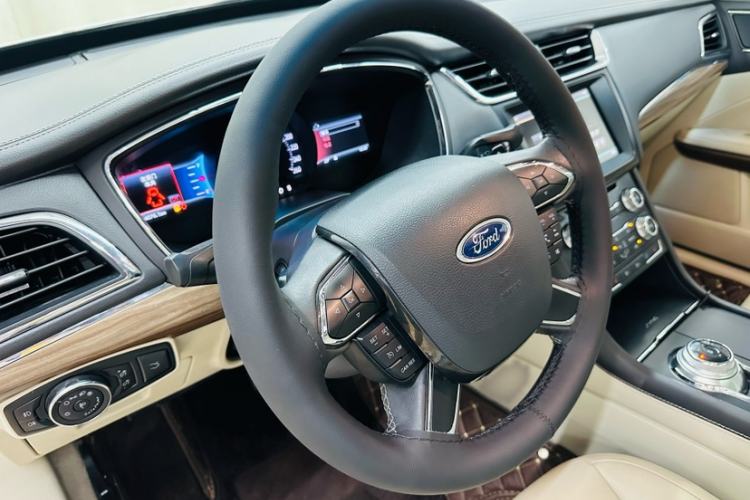 Used Ford Taurus 2015 EcoBoost 245 Fashion Edition
