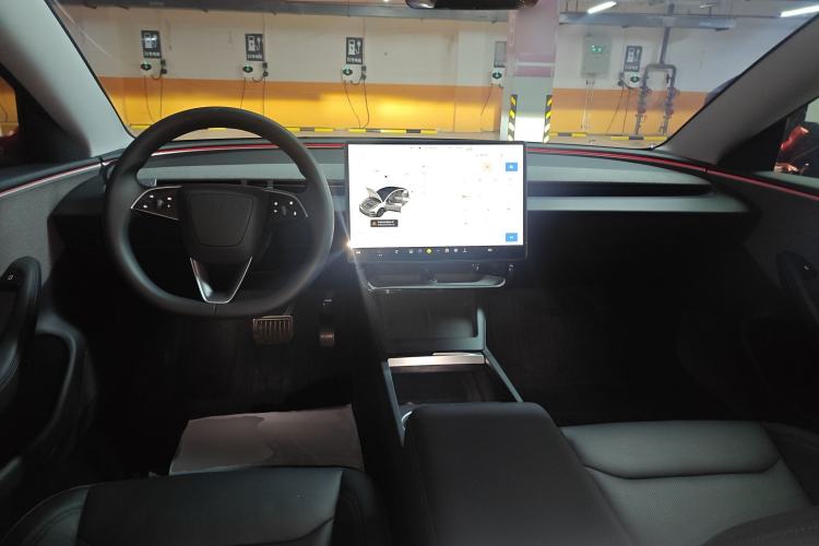 Used Tesla Model 3 2023 Rear-Wheel-Drive Version
