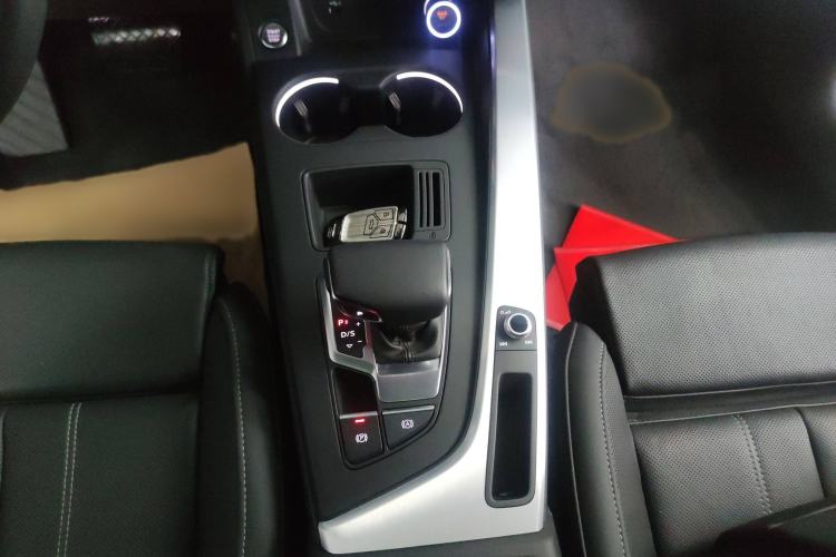 Used Audi A4L 2023 40 TFSI Fashion Dynamic Model
