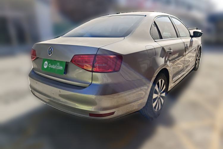 Used Volkswagen Sagitar 2015 230TSI Automatic Luxury Model
