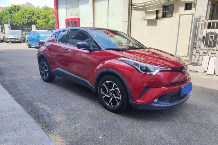 Used Toyota C-HR 2018 2.0L Leading with Sunroof China V Standard
