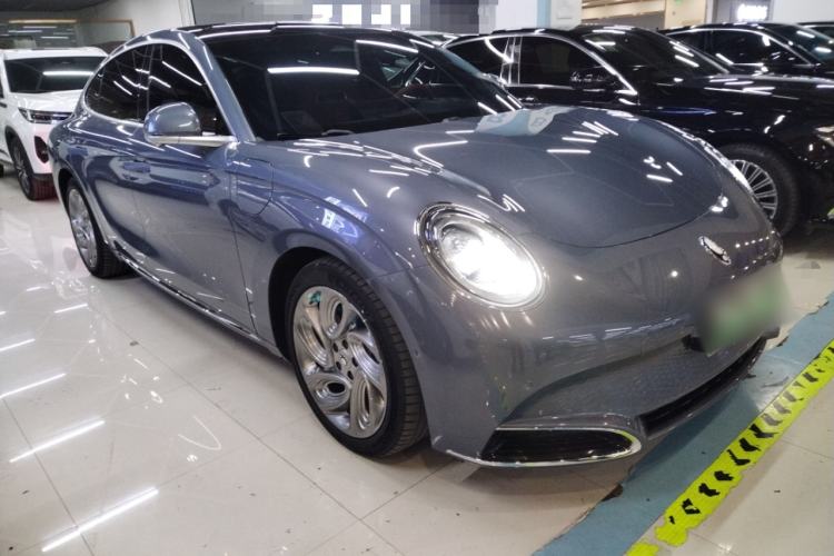 Used ORA Lightning Cat 2022 555 km Luxury Edition