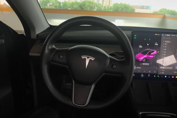 Used Tesla Model Y 2022 Rear-Wheel-Drive Version
