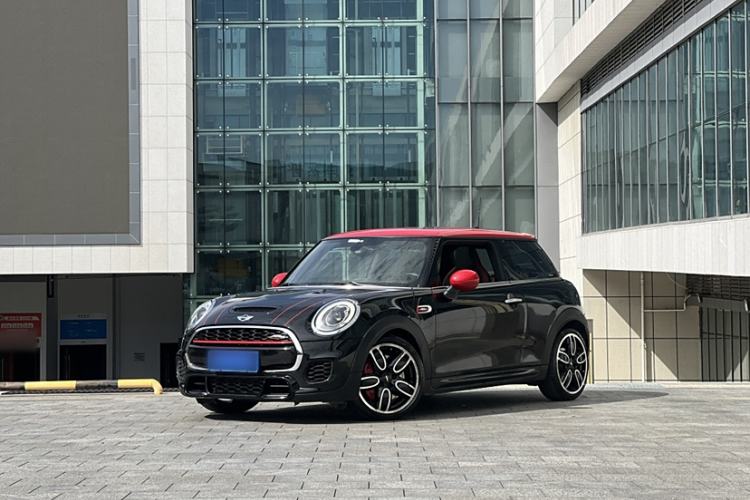 Used  JCW 2015 2.0T JOHN COOPER WORKS
